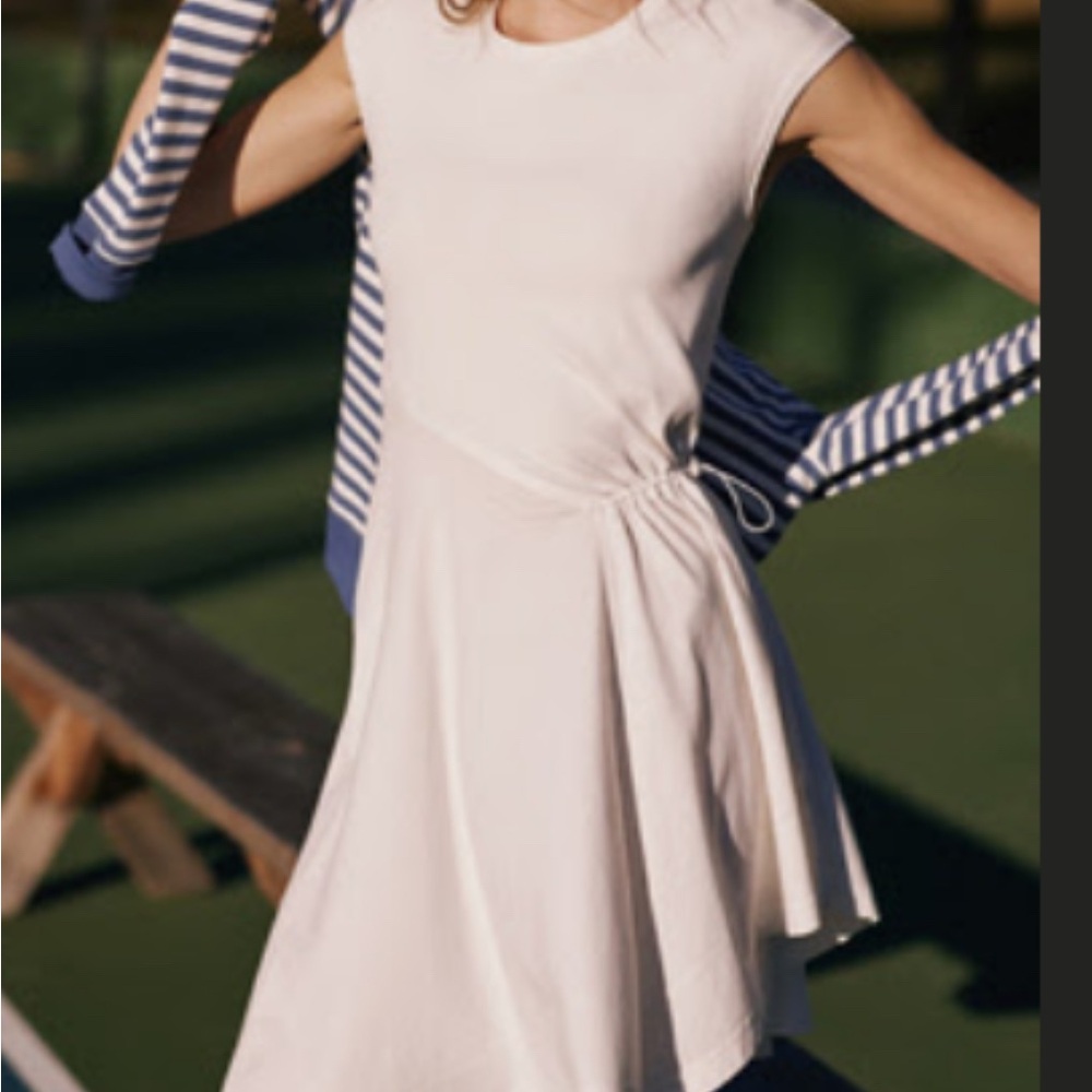 DAILY PRACTICE BY ANTHROPOLOGIE SHORT-SLEEVE ASYMMETRICAL MIDI DRESS Small Whit